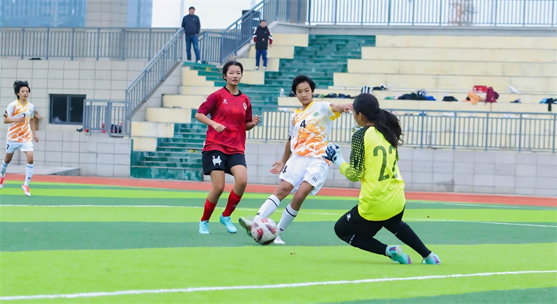 2025年河南省校园足球“满天星”训练营周末精英对抗赛收官